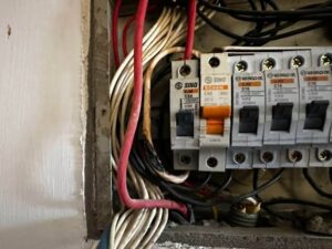 Thiết bị điện xuống cấp Thiết bị điện xuống cấp